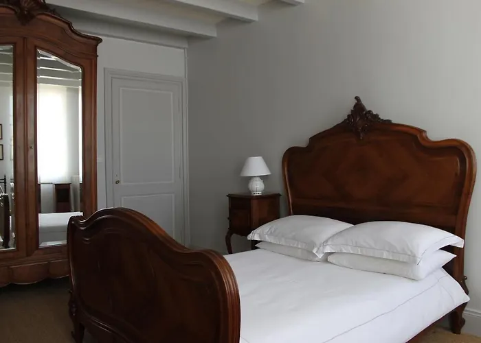 La Poule Verte Bed and Breakfast *